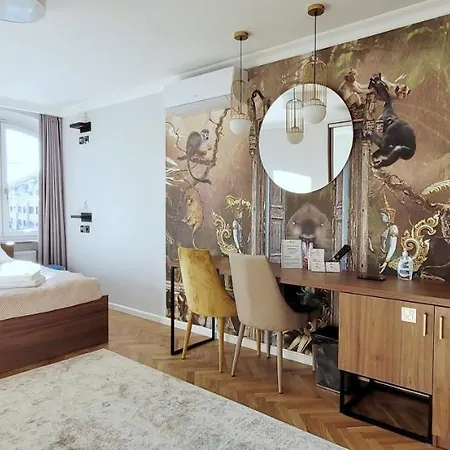 Forrest Apartments&hostel Aparthotel *