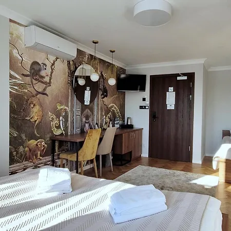 Forrest Apartments&hostel *