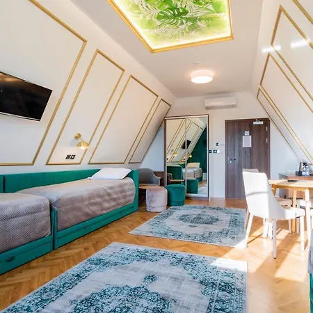 Forrest Apartments&hostel Aparthotel *