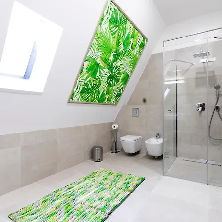 מלון דירות Forrest & *